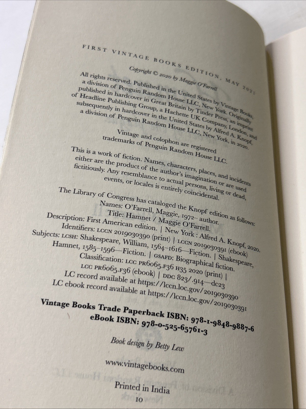 Hamnet by O’Farrell, Maggie – Paperback – Good –
