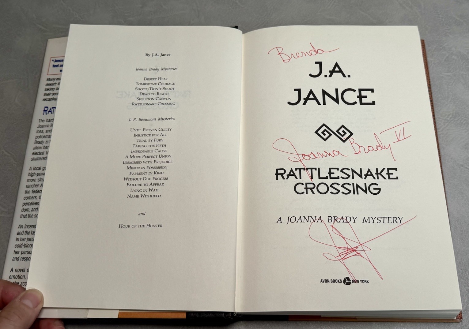 JA Jance Signed Rattlesnake Crossing 1st Edition HC DJ Joanna Brady Mystery