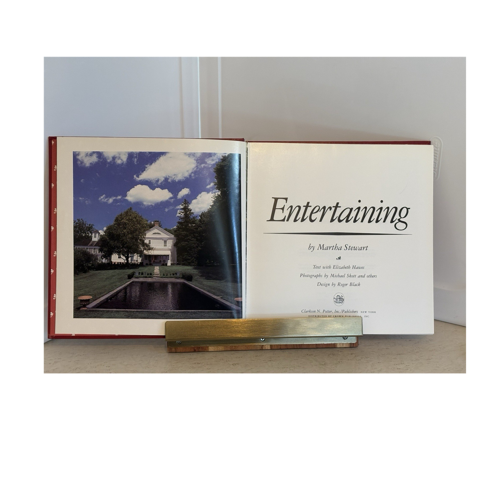Martha Stewart Entertaining Hardcover 1982 Clarkson N. Potter Illustrated