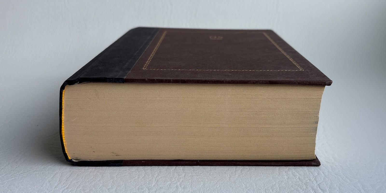 Anathem Neal Stephenson 1st Edition 2nd Printing Hardcover 2008