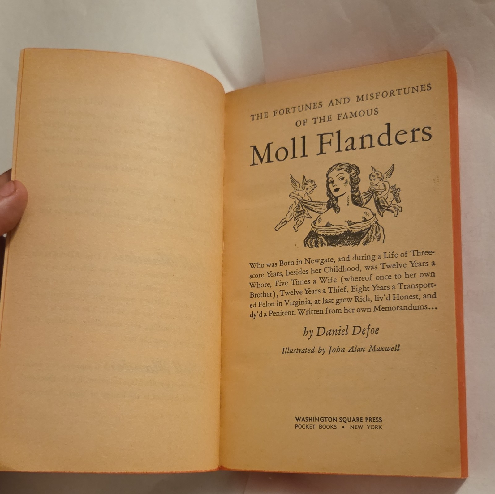 Daniel Defoe Moll Flanders Paperback Illustrated Washington Square Press