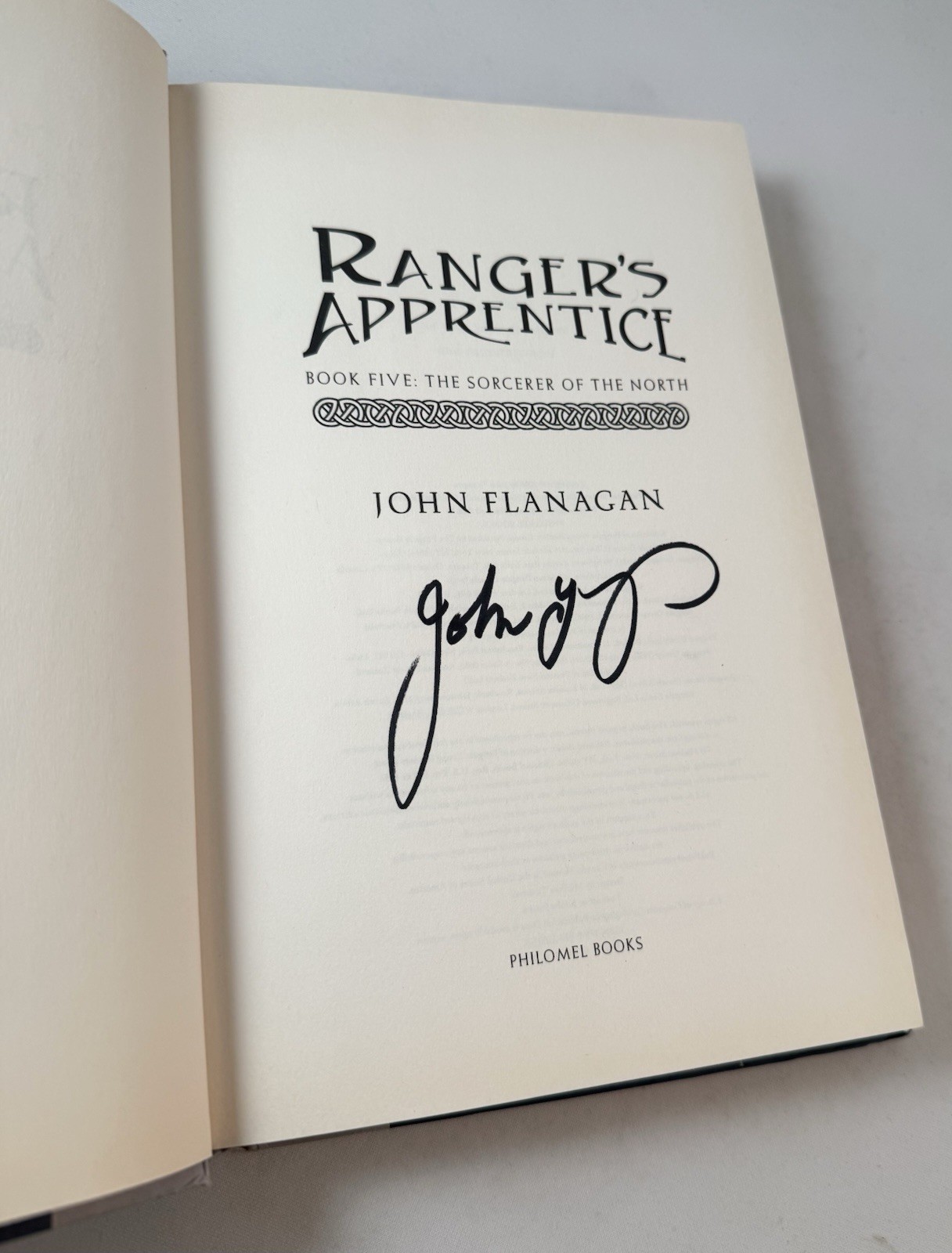 Ranger’s Apprentice-Sorcerer North-Bk 5-John Flanagan-SIGNED!-TRUE First Edition