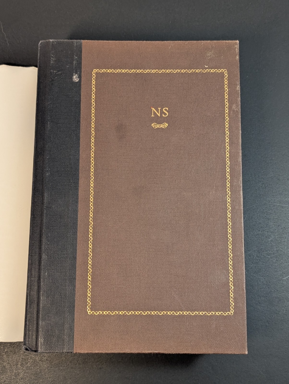 Anathem – Neal Stephenson – First (1st) Edition Harcover – With Dust Jacket VG