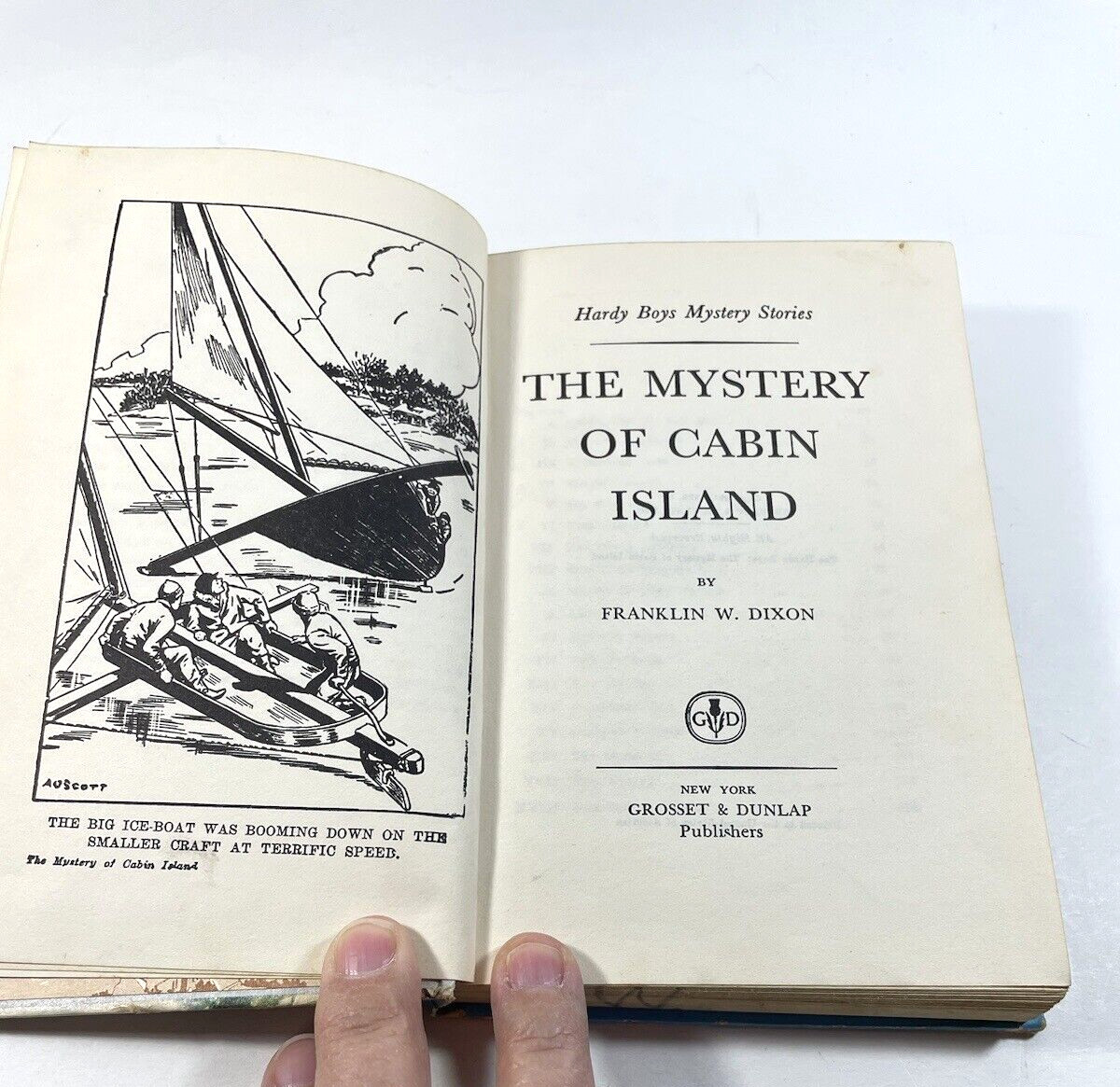 The Hardy Boys The Mystery of Cabin Island 1929/1960 3rd Ed Hardcover 214 pages