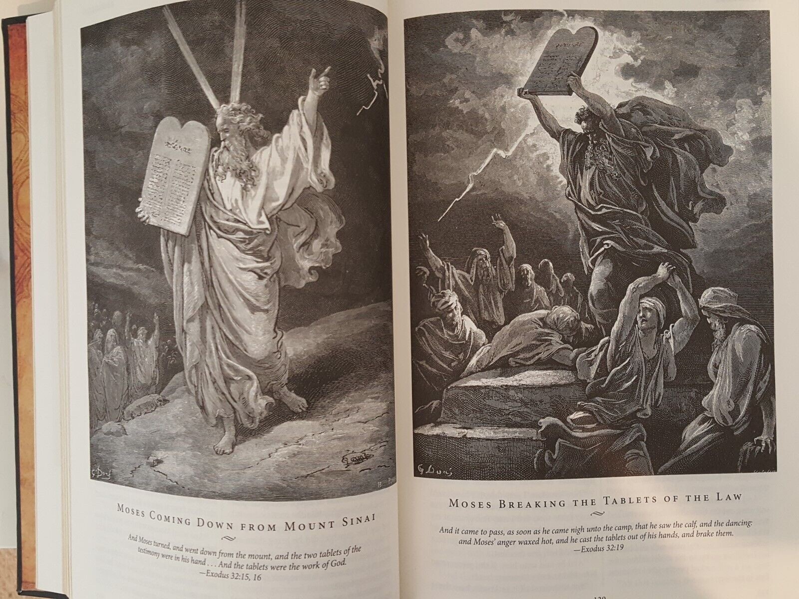 THE HOLY BIBLE King James Version KJV Deluxe Illustrated Bounded Leather – New
