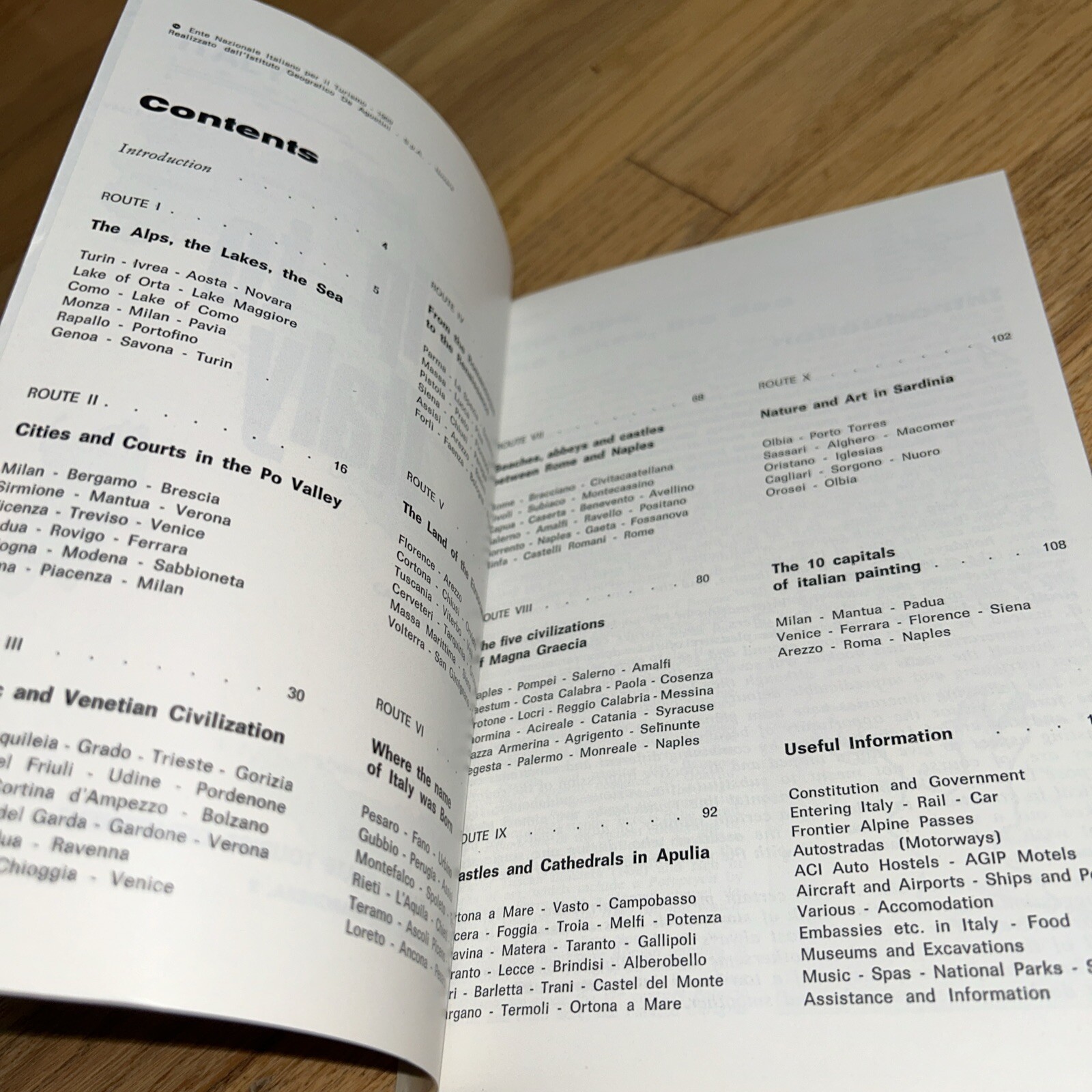 1969 A TRIP TO ITALY 128 Pages Different Itineraries ITALIAN STATE TOURISM Dept