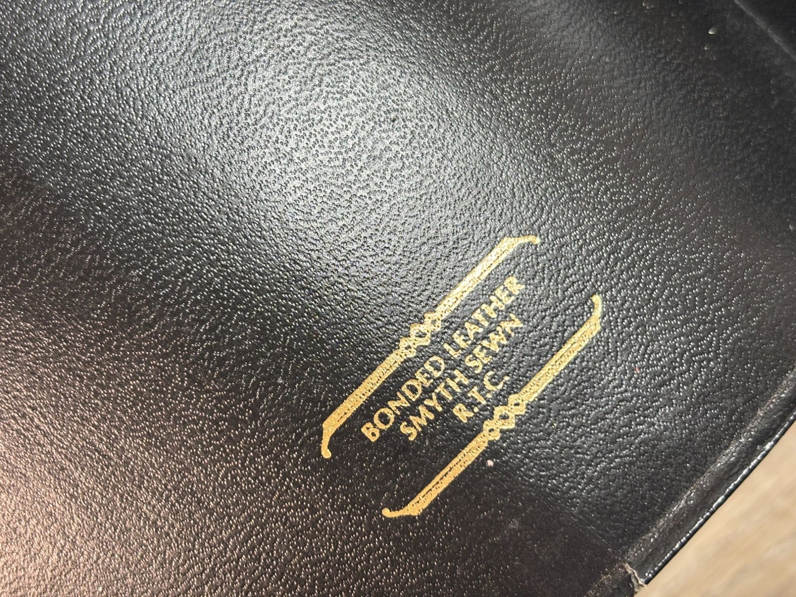 Thompson Chain-Reference Study Bible KJV Black Bonded Leather Red Letter 1997