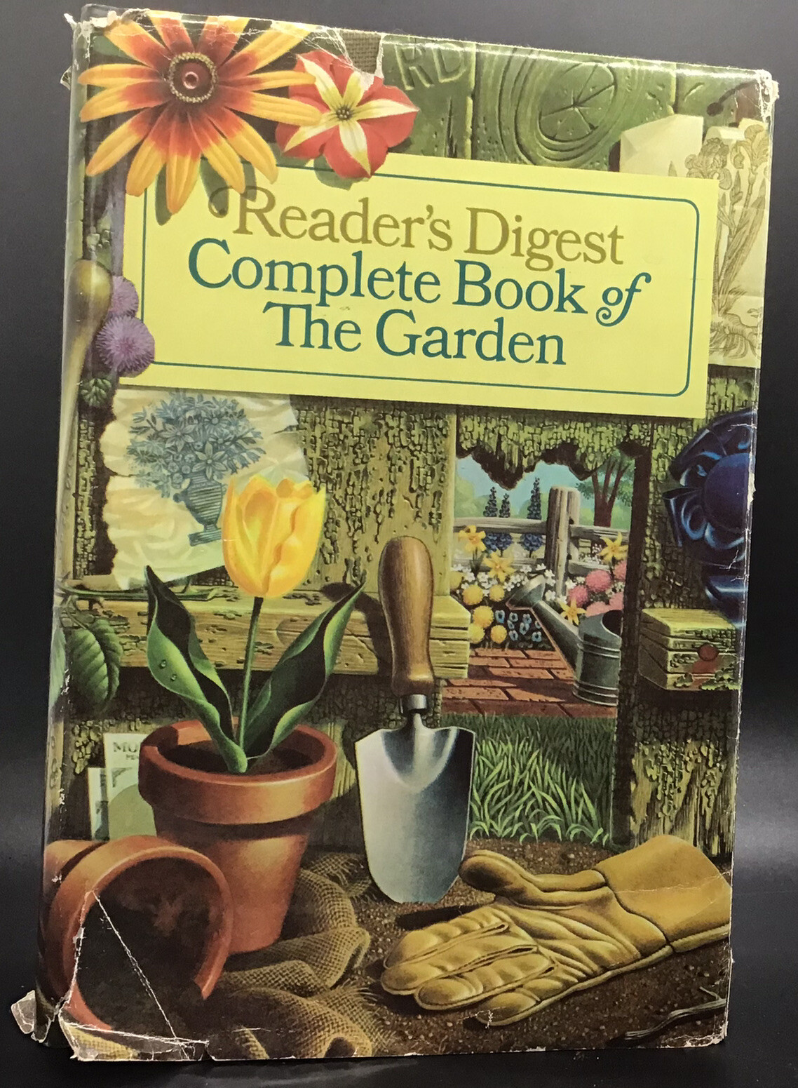 Vintage Reader’s Digest Complete Book Of The Garden 1967 Hardcover 896 Pages