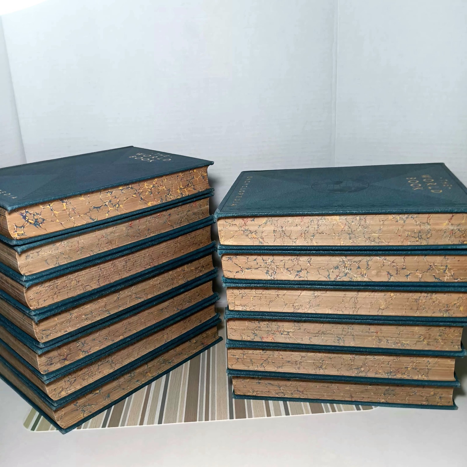 Antique 1930 World Book Encyclopedia Set Volumes 1-12 & Guide Leather Marbled