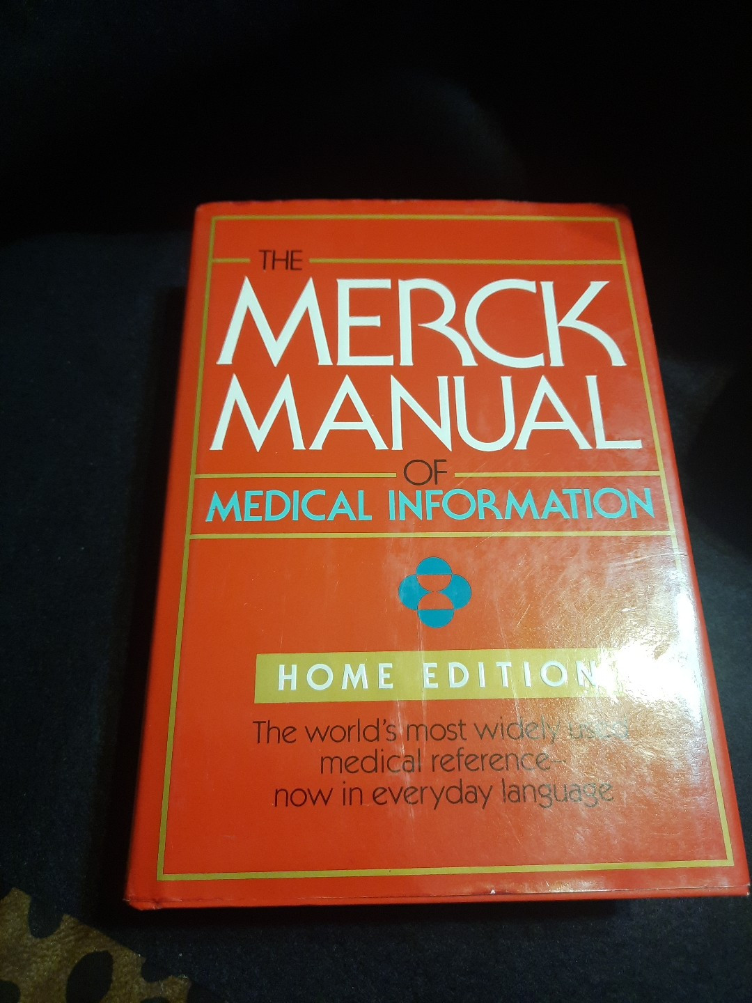 THE MERCK MANUAL OF MEDICAL INFORMATION (MERCK MANUAL HOME By Robert Berkow