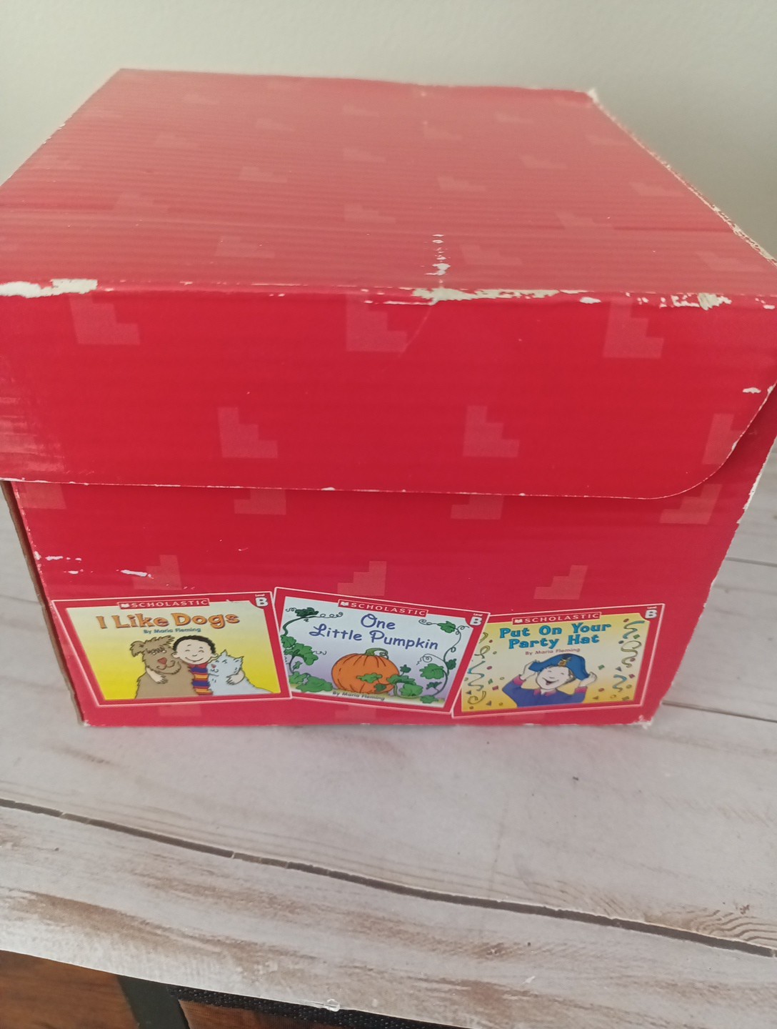 Scholastic Little Leveled Readers Level B 74 piece book set w/ box 2003