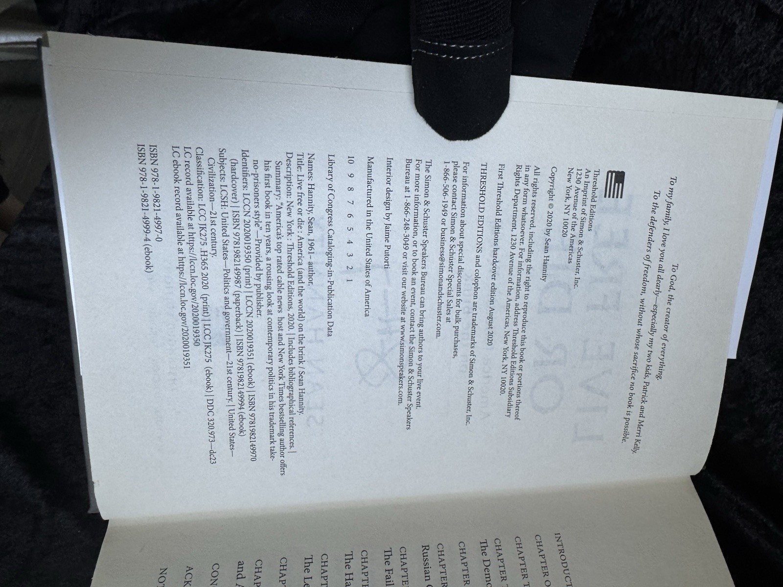 Live Free or Die by Sean Hannity, Threshold Editions, 2020 Hardcover Signed