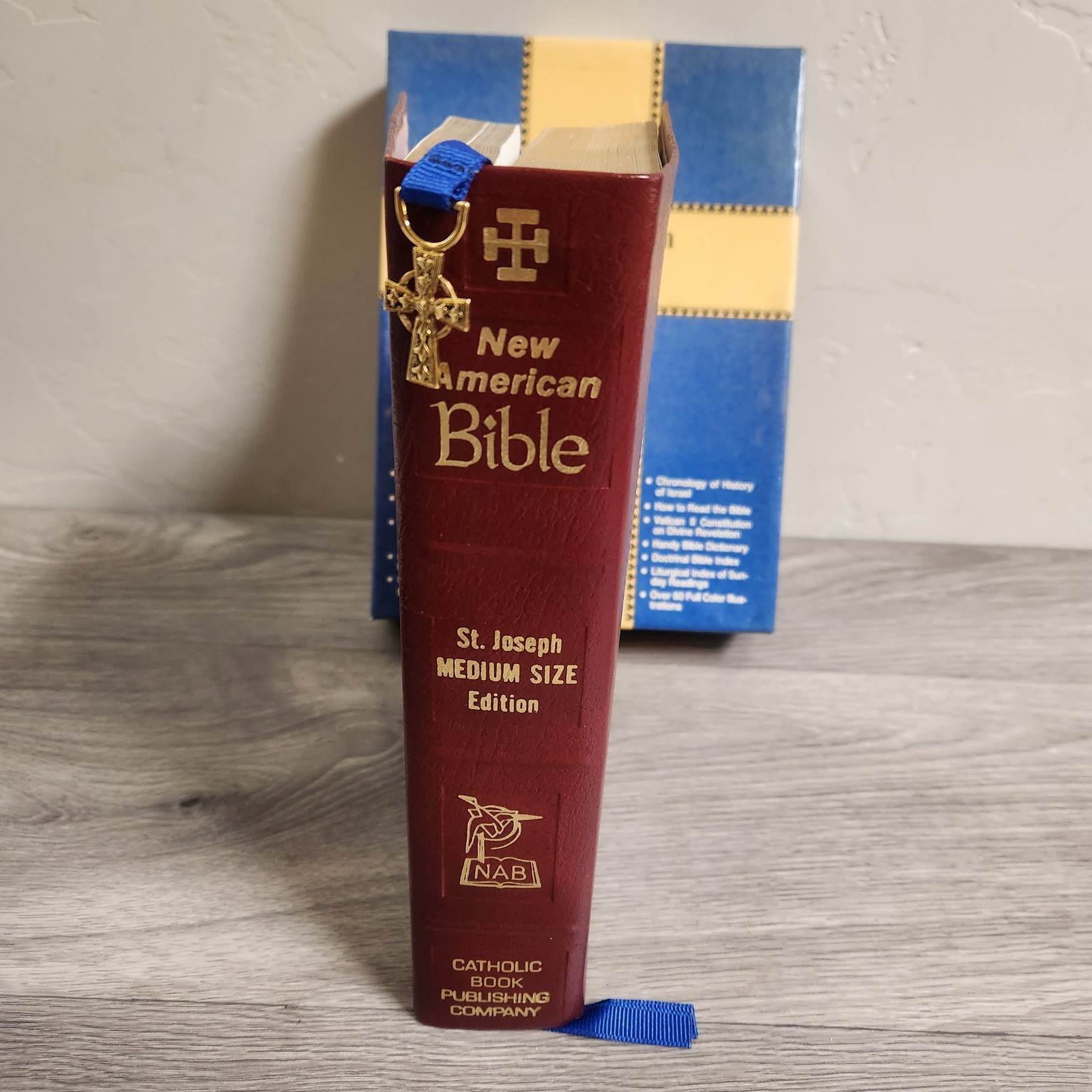 Vintage Saint Joseph New American Bible Red Leather Illustrated Gold Edges Catho