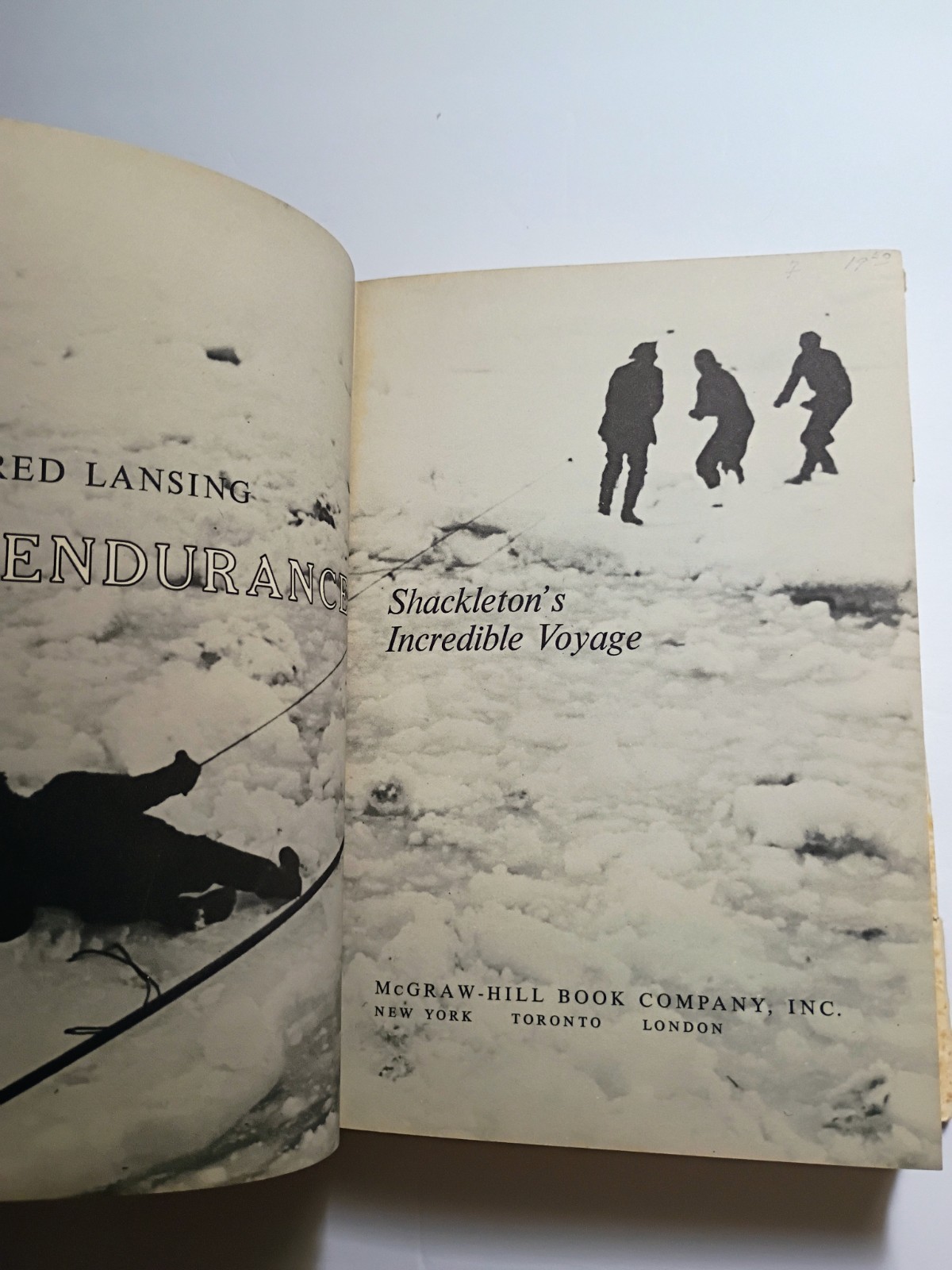 Endurance Shackleton’s Incredible Voyage – Alfred Lansing 1st Ed Third Print