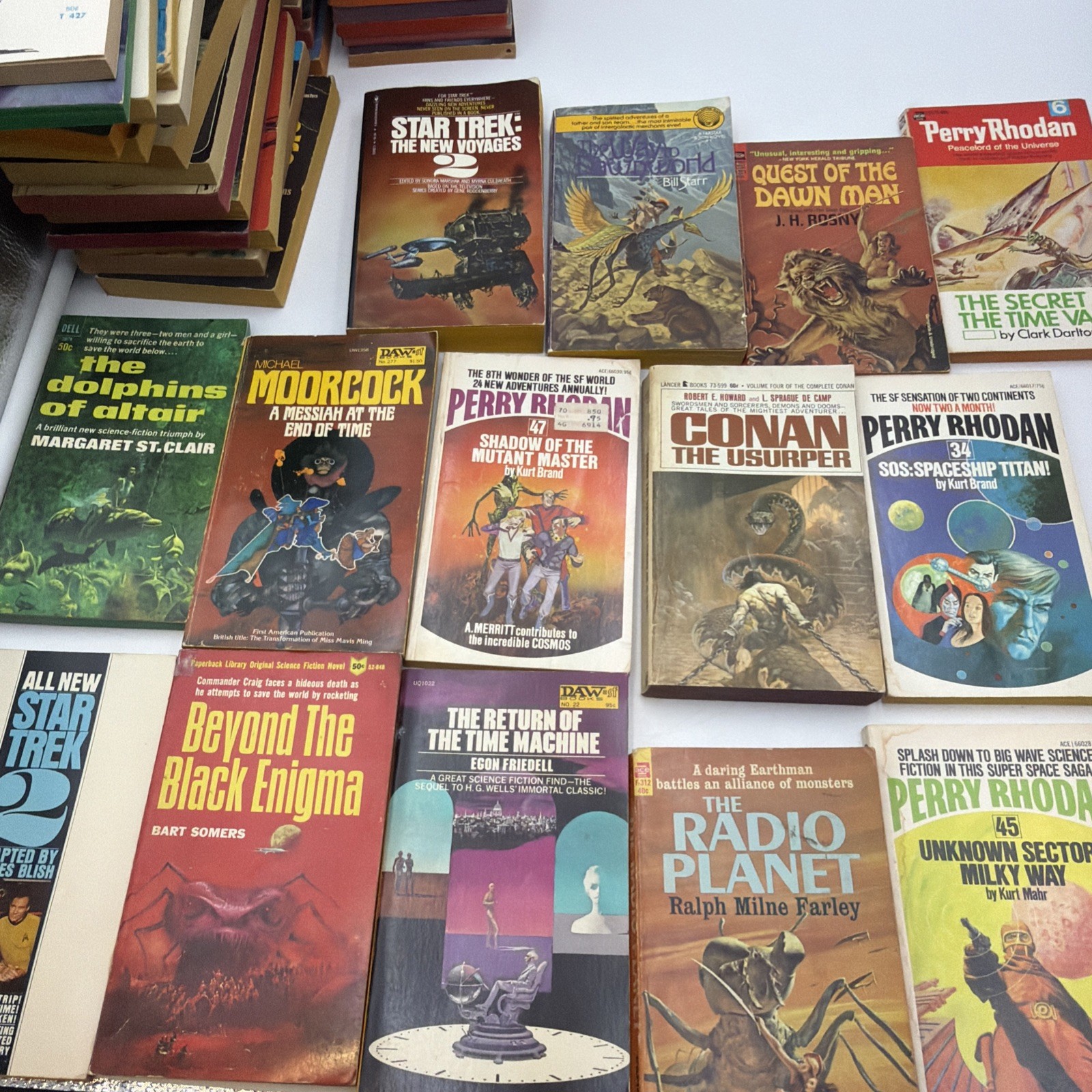 Lot of 60 Used Vintage Science Fiction Paperbacks 50s 60s 70s Great Condition