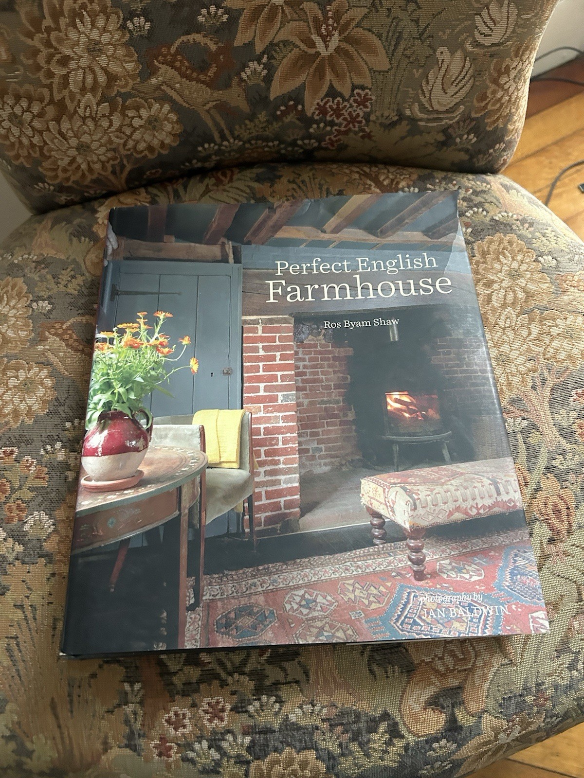 Perfect English Farmhouse By Ros Byam Shaw. 9781849758789