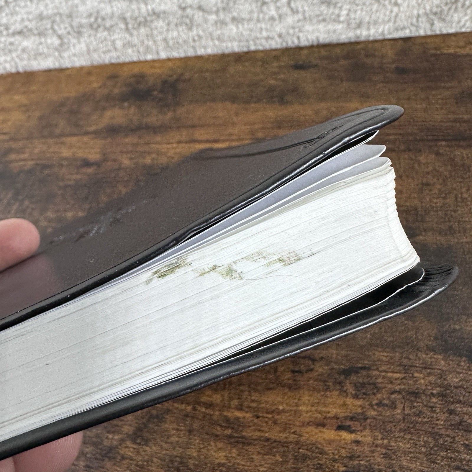 Ultra thin Bible ESV Celtic Cross Design Bibles Crossway