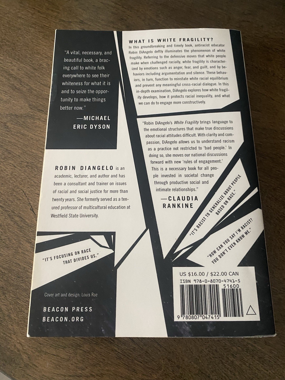 White Fragility by Robin DiAngelo Trade Paperback, Beacon Press, Social Science