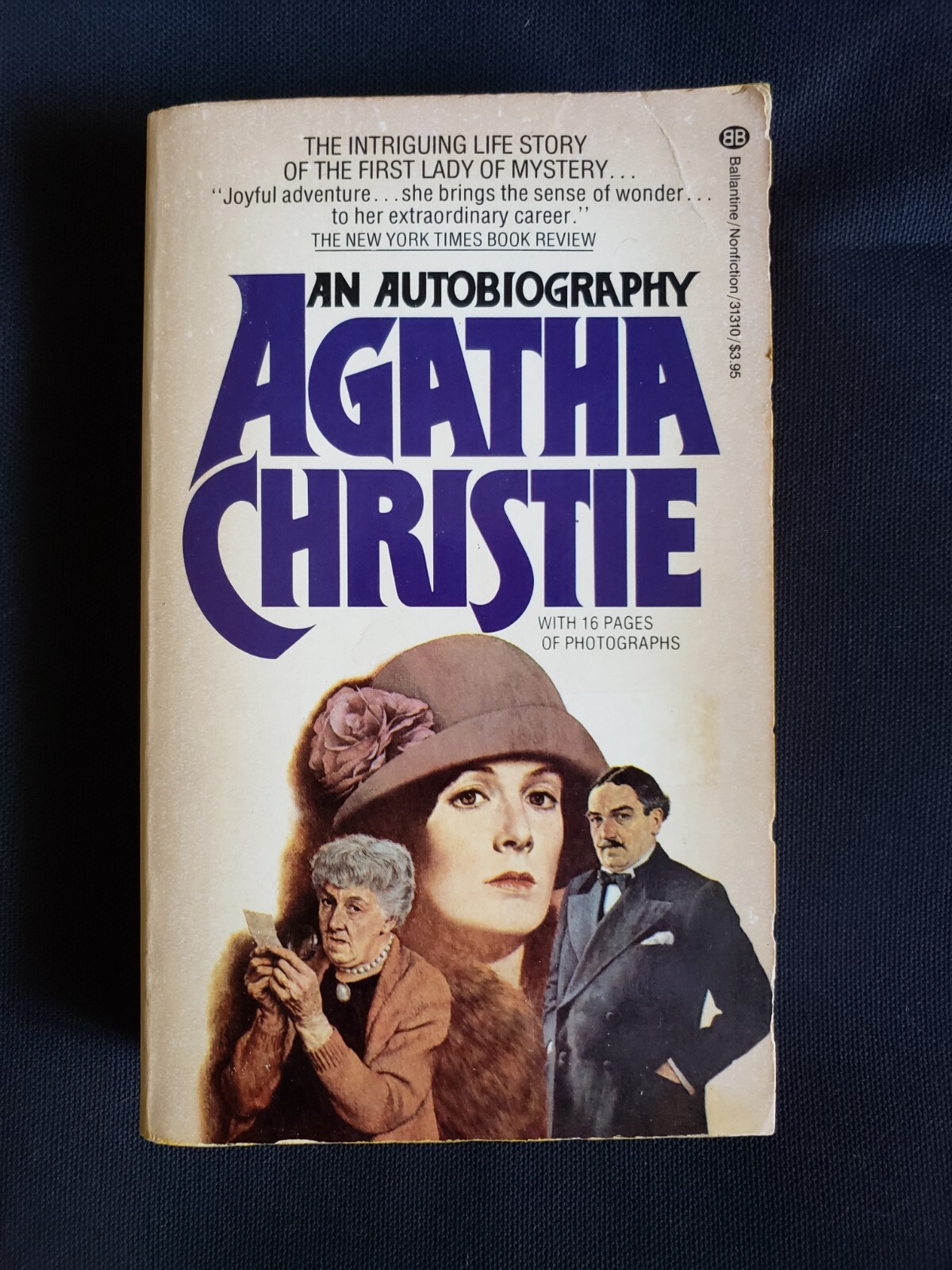 Agatha Christie Autobiography – 16 pages of photographs – Incredible 600 pages +