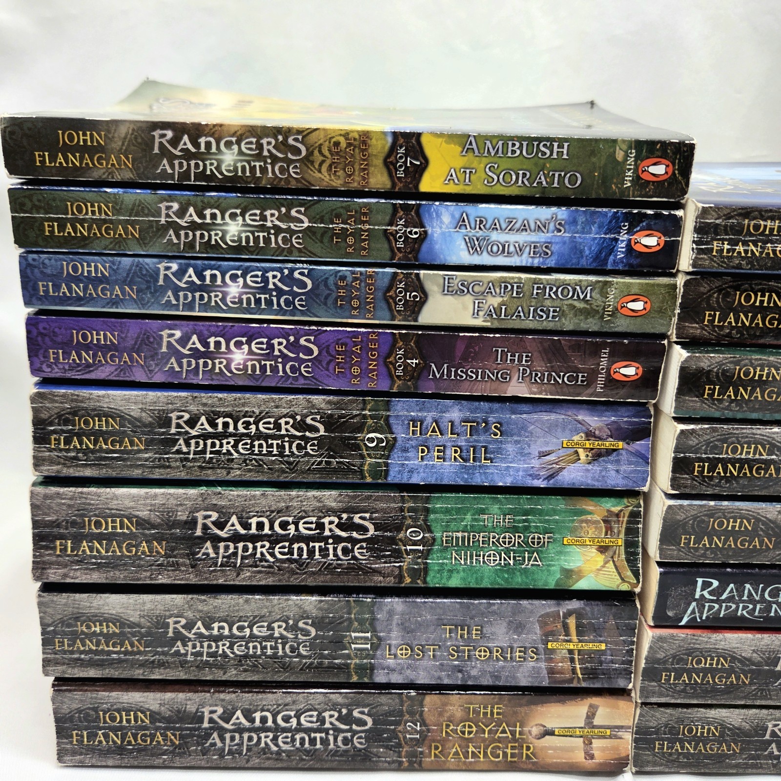Ranger’s Apprentice Complete Series Set 1-12 Paperback Books & Royal Ranger 4-7