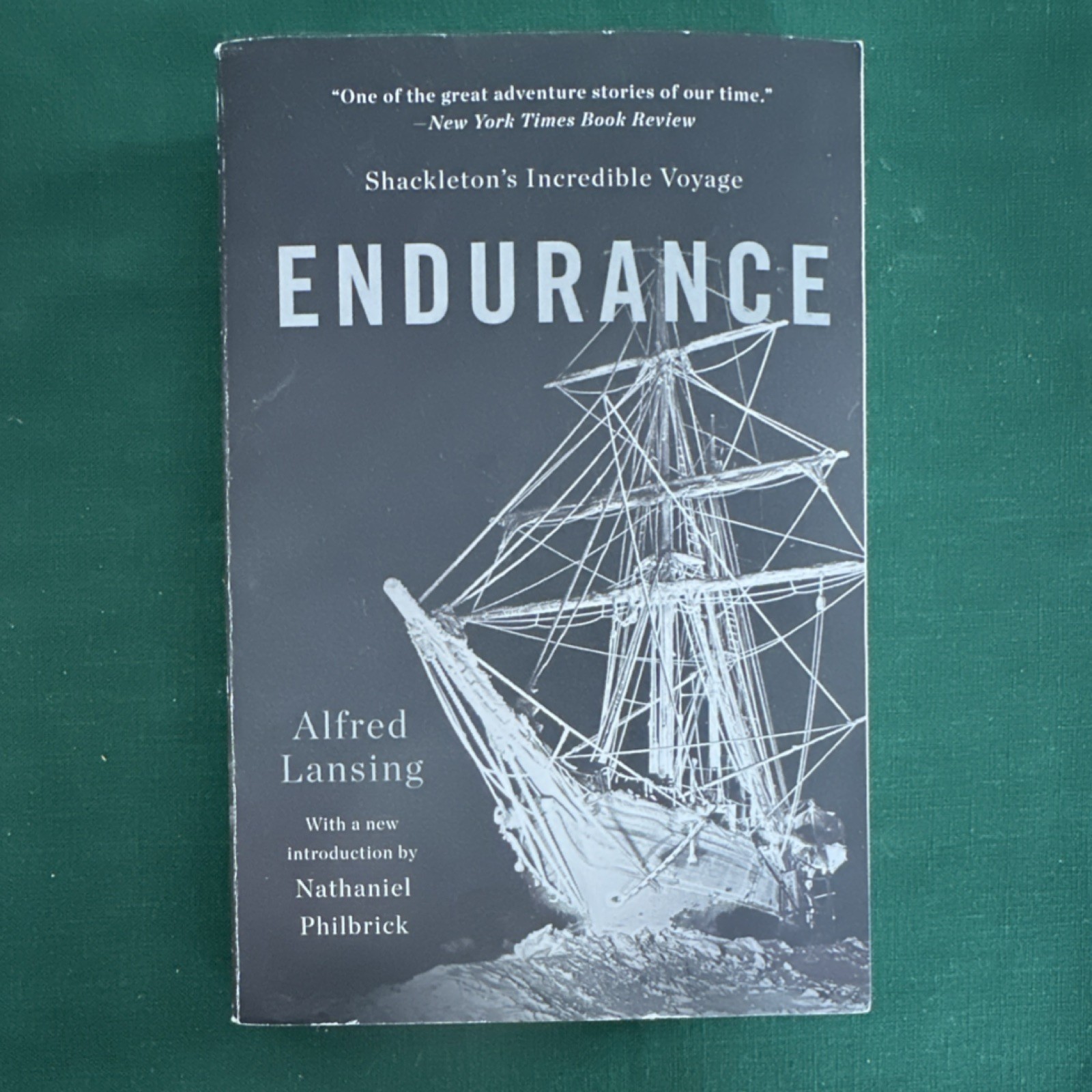Endurance: Shackleton’s Incredible Voyage by Alfred Lansing, Trade Paperback