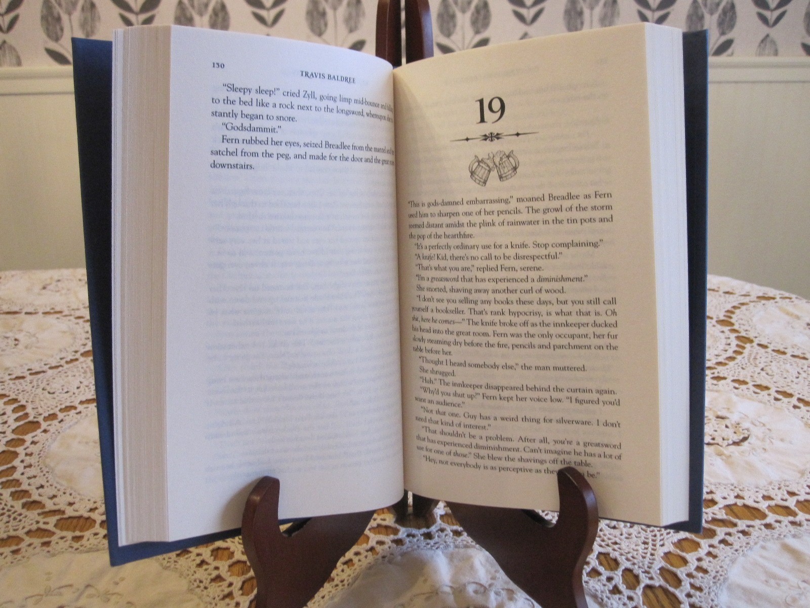 BRIGANDS & BREADKNIVES Travis Baldree 2025 HC/DJ 1st Edition