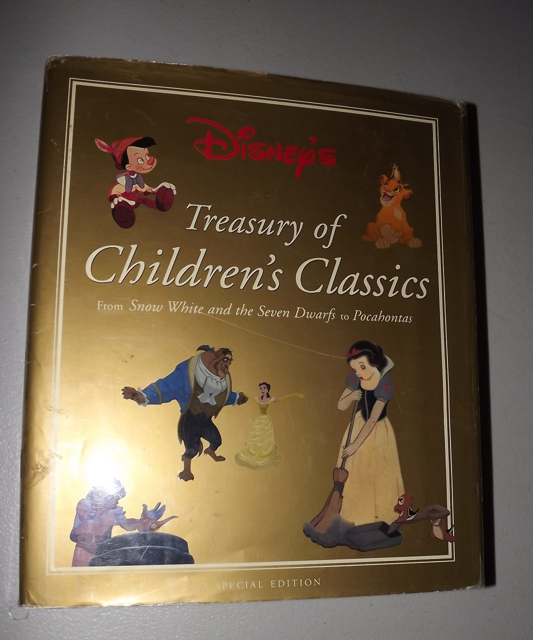 Disney’s Treasury of Children’s Classics SPECIAL EDITION BOOK -EXC. X428
