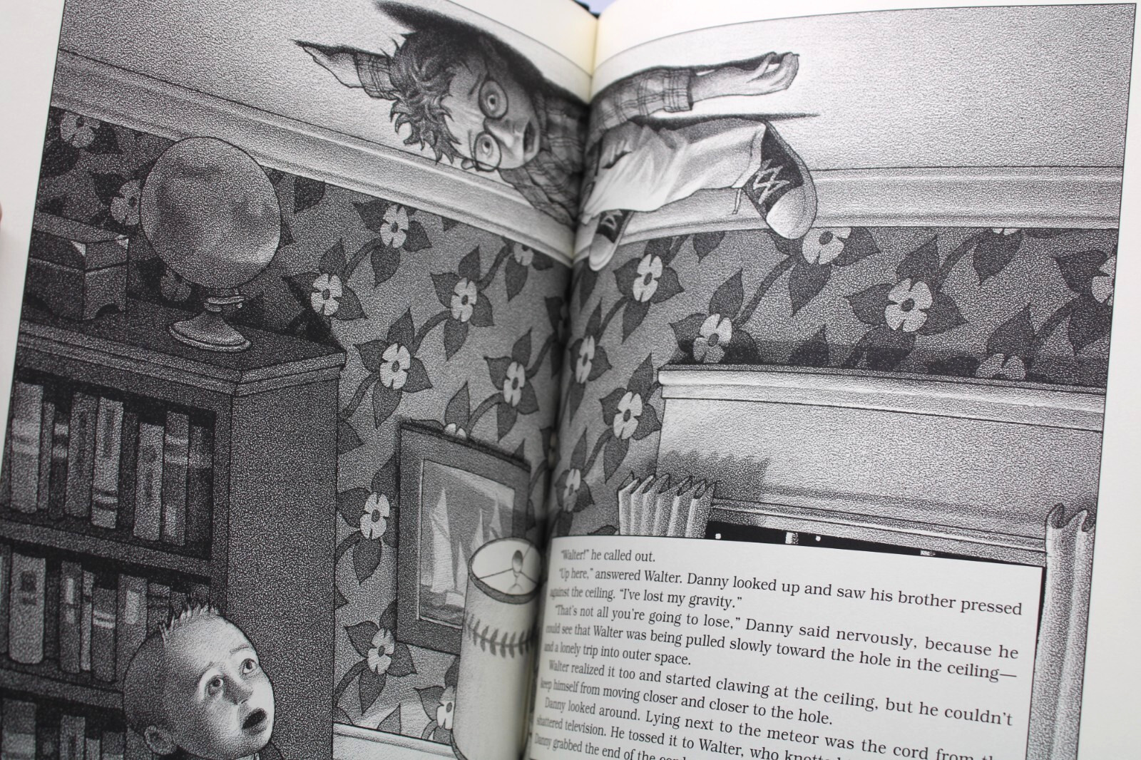 ZATHURA – A Space Adventure Signed by Chris Van Allsburg 2002 1st Edition DJ HC