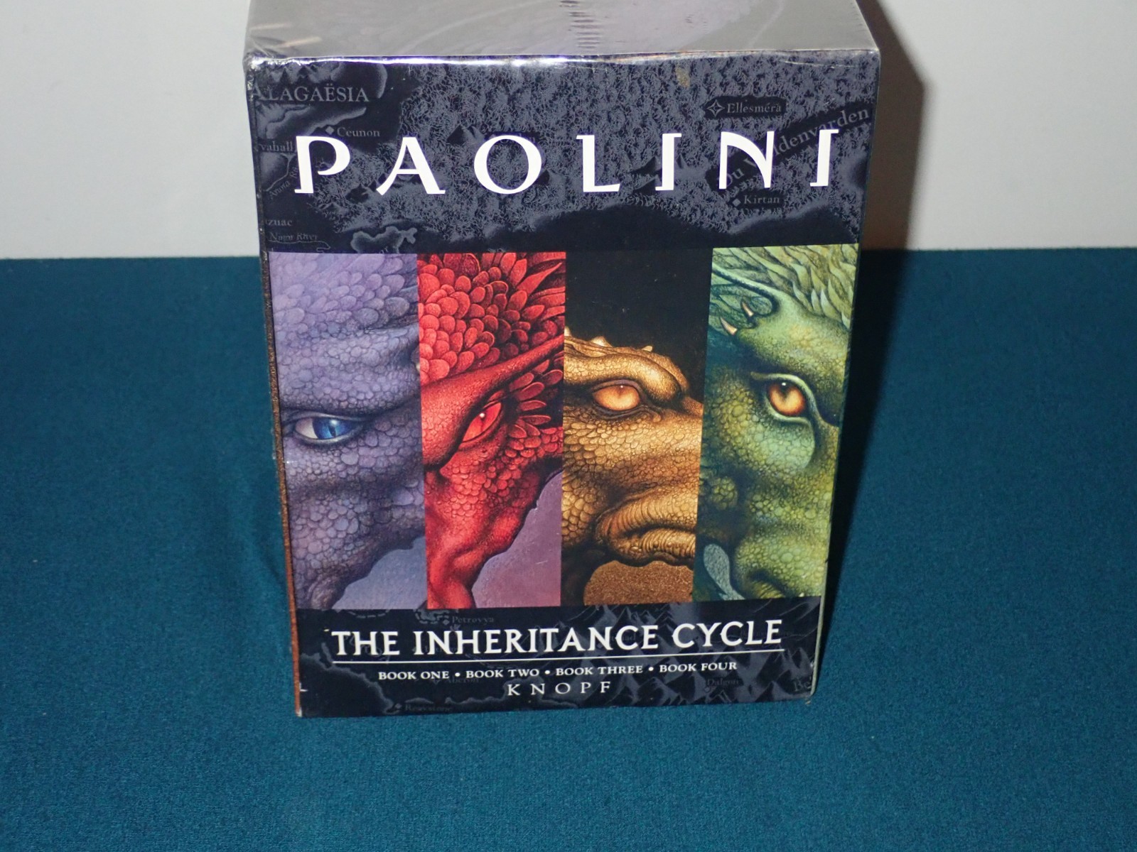 Inheritance Cycle 4-Book Trade Paperback Boxed Set Paolini