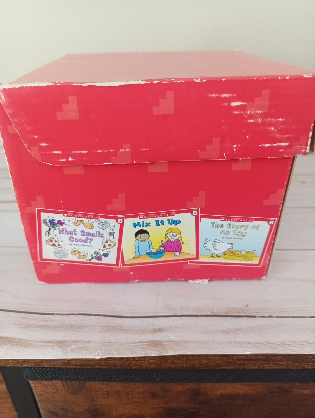 Scholastic Little Leveled Readers Level B 74 piece book set w/ box 2003