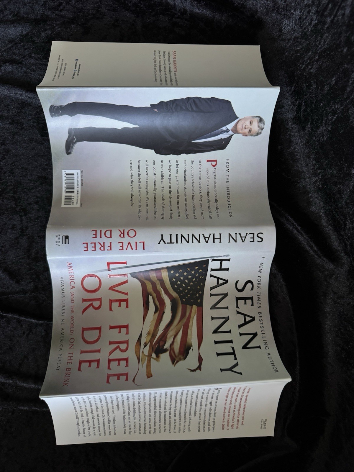 Live Free or Die by Sean Hannity, Threshold Editions, 2020 Hardcover Signed