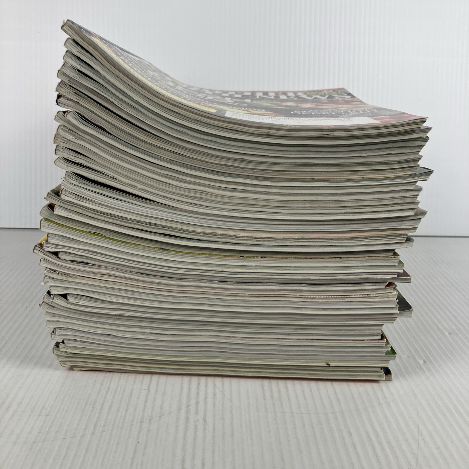 Mother Earth News Magazine Lot of 42 2010 to 2019 homesteading farming 2010s