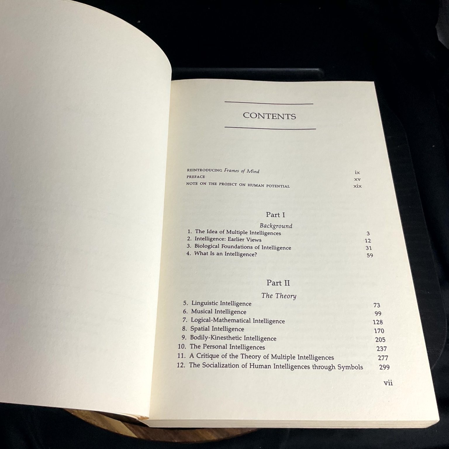 Frames of Mind Howard Gardner 1985 Paperback Edition Psychology
