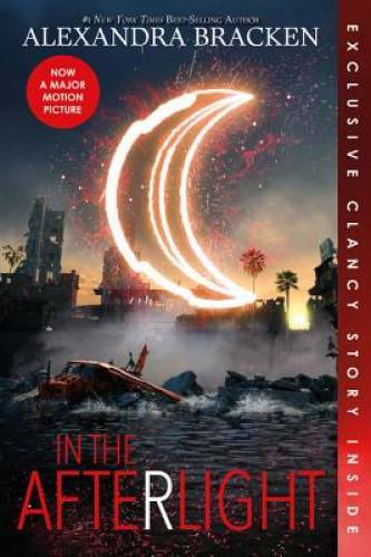 In the Afterlight (Bonus Content) (A Darkest Minds Novel) – VERY GOOD