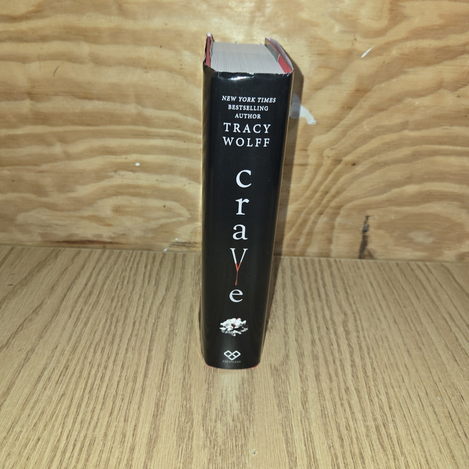 Crave by Tracy Wolff (Hardback) Euc Signed By Artist See Pics… Dust Cover GUC