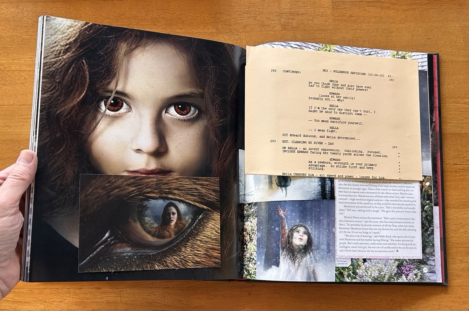 *SIGNED* COMPLETE- TWILIGHT SAGA Complete Film Archive Memories Mementos