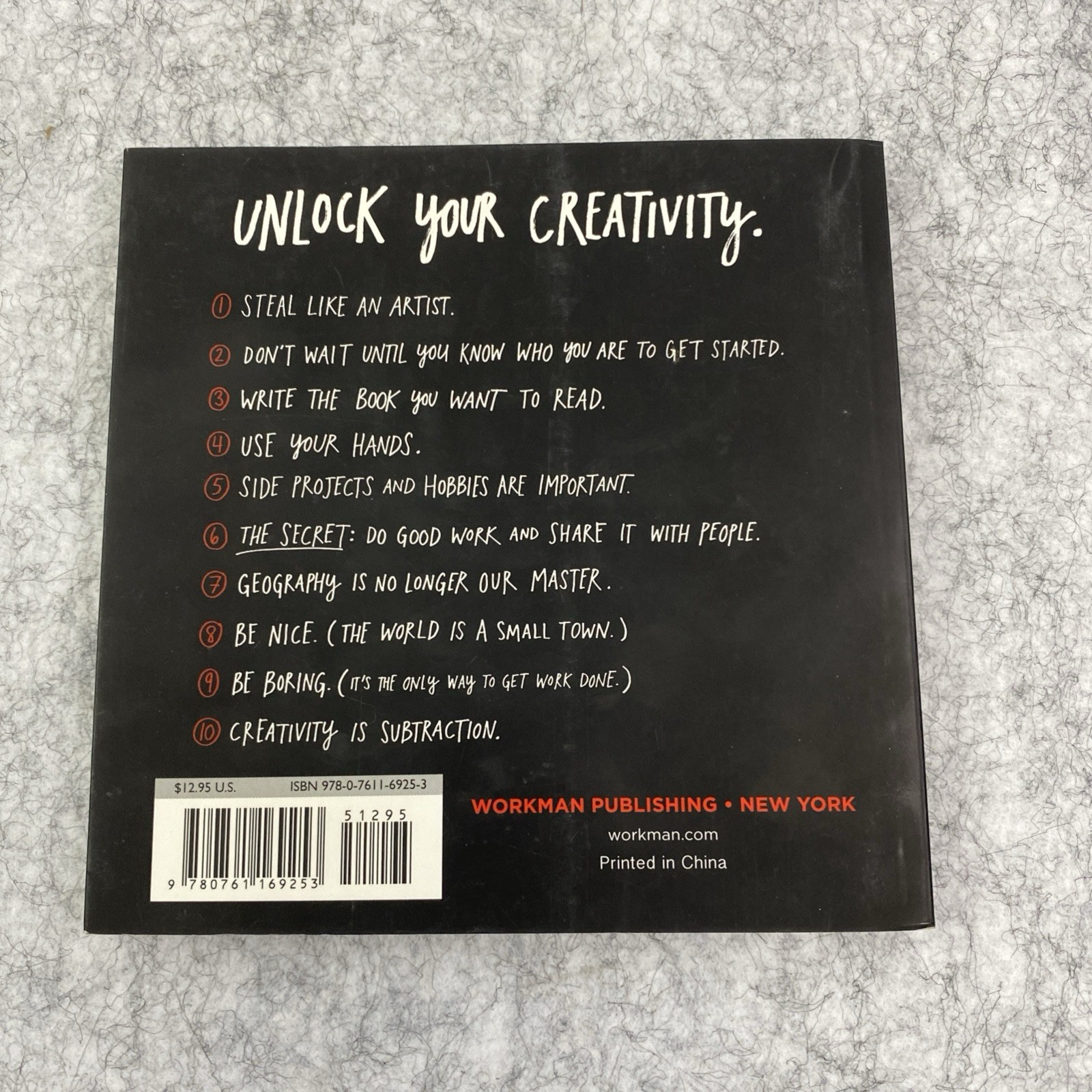 Steal Like an Artist by Austin Kleon [2012 First Printing Paperback -Like New]