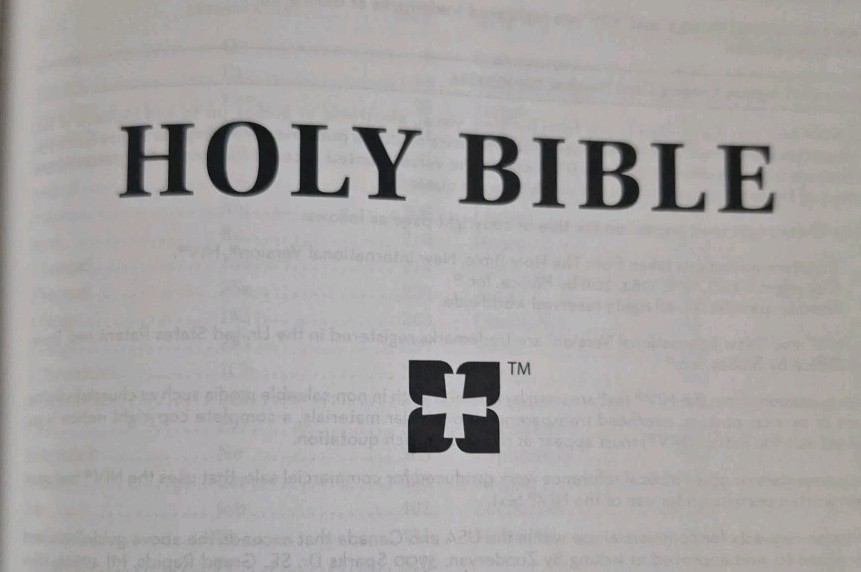 Holy Bible New International Version Zondervan 2011 Church Bible Hardcover