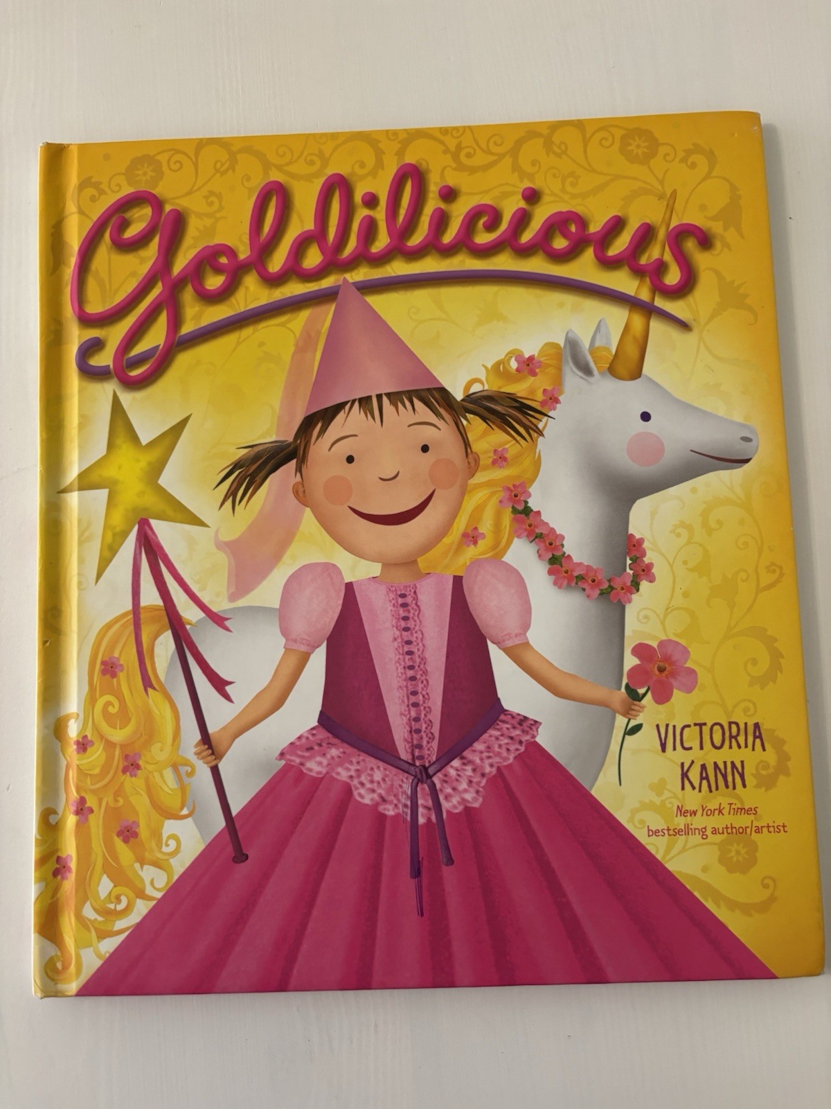 Lot Of 6 Hardcover Books Victoria Kann Purplicious Pinkalicious 5 Minute Stories