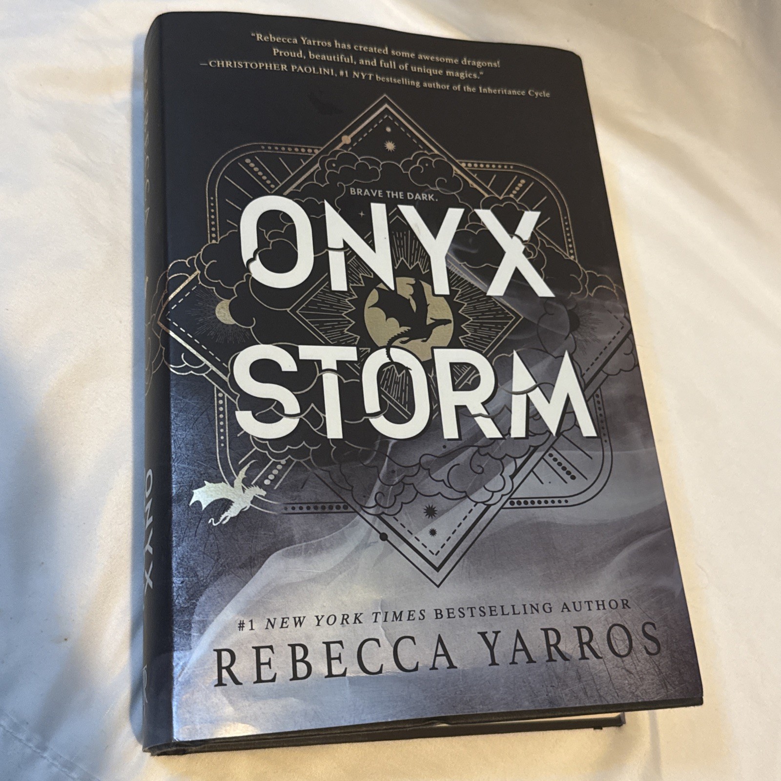 Onyx Storm (Standard Edition) by Rebecca Yarros (2025, Hardcover)