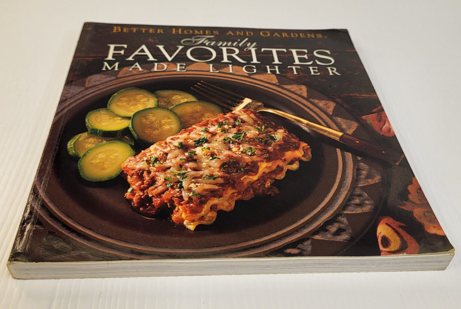 BETTER HOMES & GARDENS FAMILY FAVORITES MADE LIGHTER – 240 Pages
