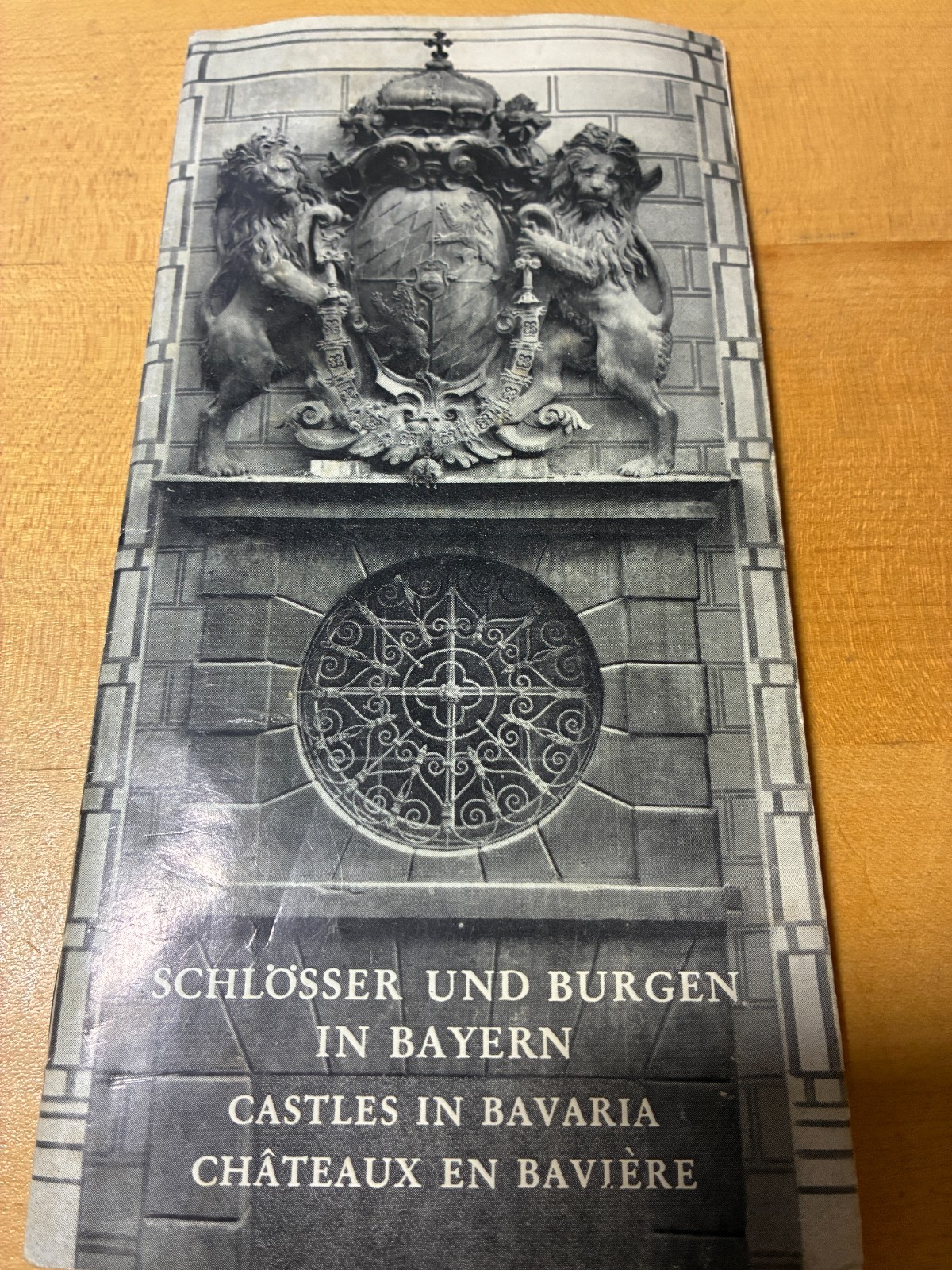 1964 castles in Bavaria book / guide 4″ x 8″, 40 pages. FREE SHIPPING