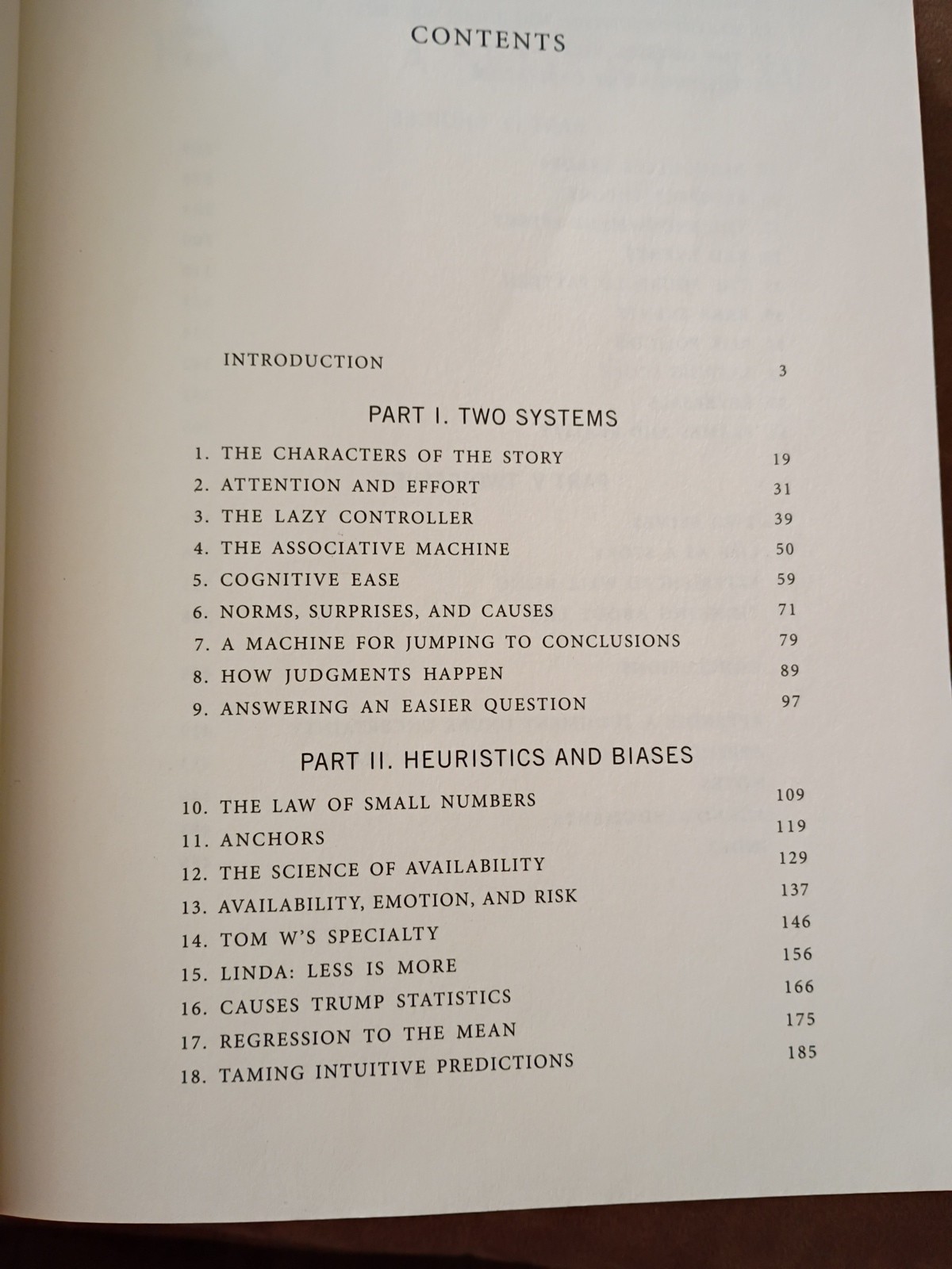 Thinking, Fast and Slow by Daniel Kahneman 2011 Pyschology/Economics. Paperback