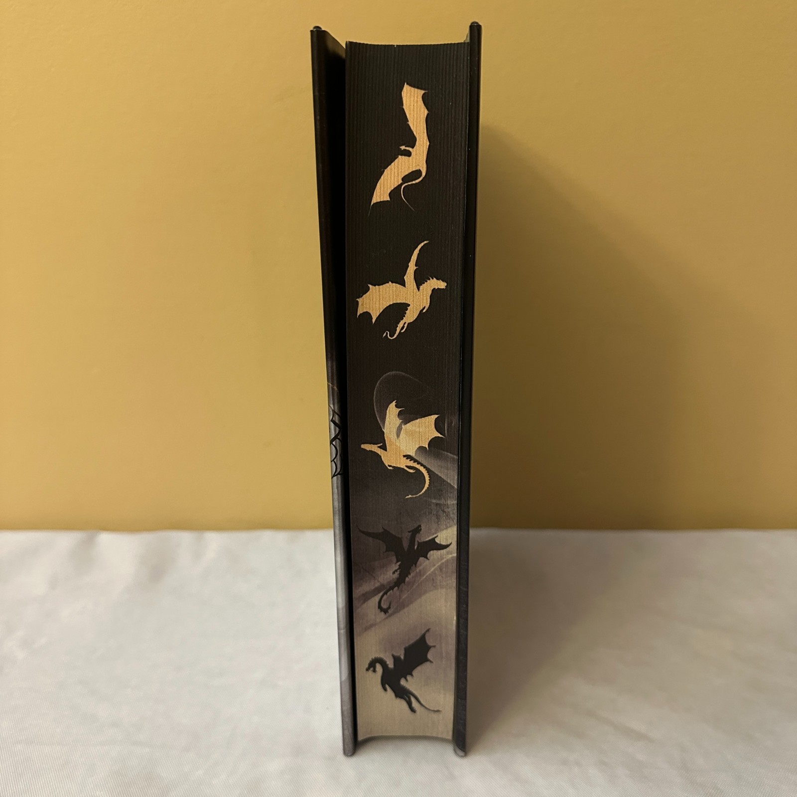 3 The Empyrean Series Books by Rebecca Yarros / Fourth Wing, Iron Flame, Onyx