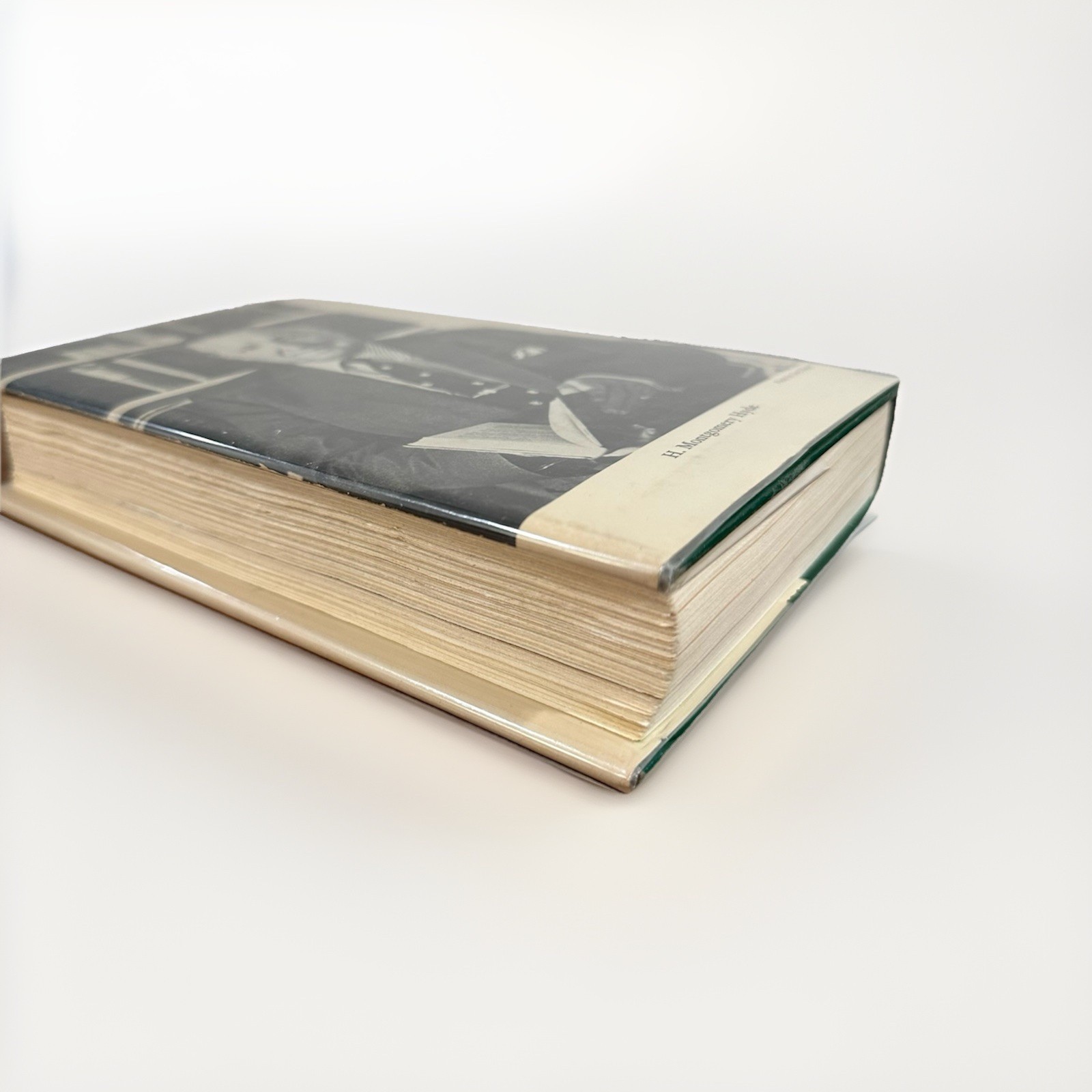 H. Montgomery Hyde Oscar Wilde Biography Hardcover DJ Farrar Straus Giroux 1975