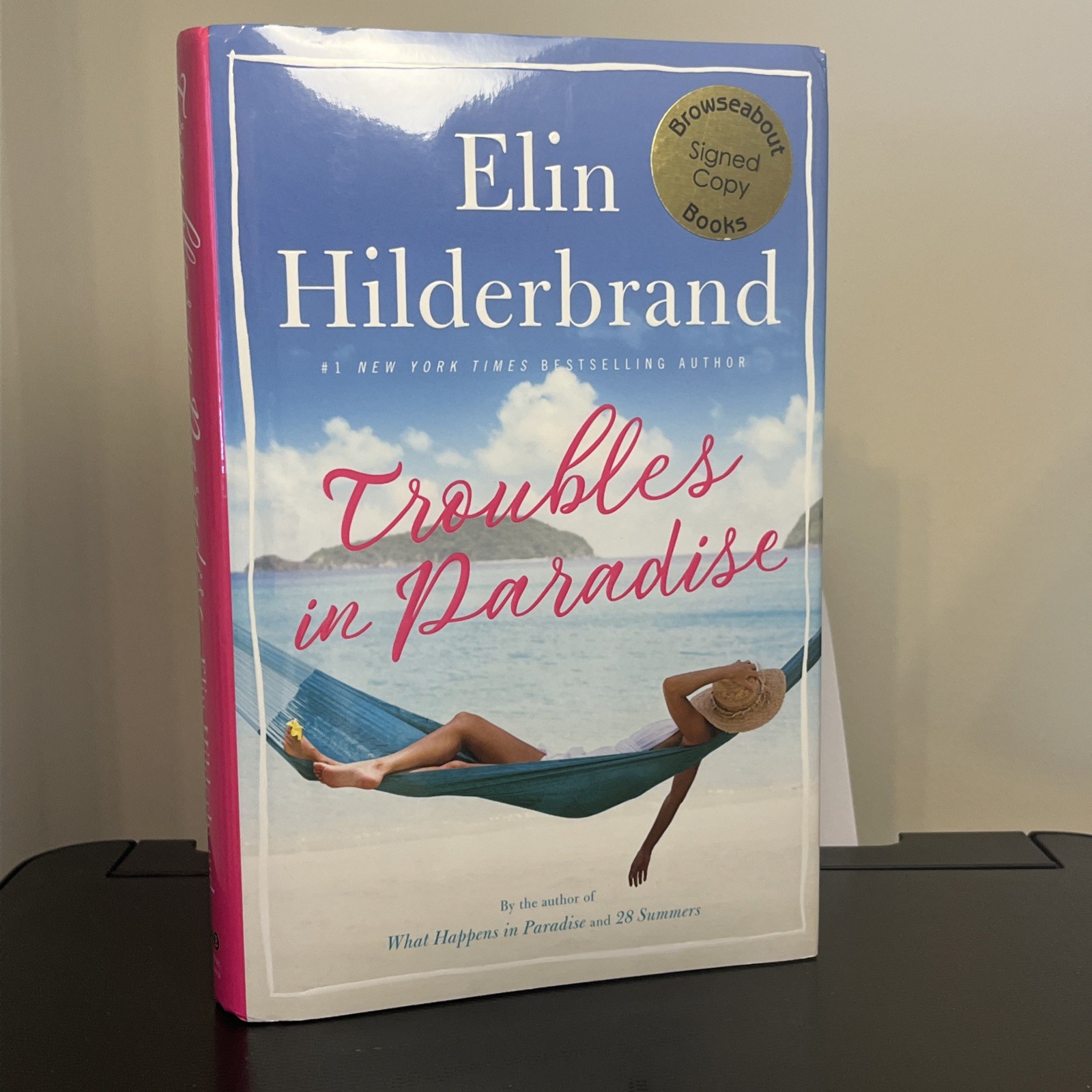 Elin Hilderbrand Troubles in Paradise Hardback Book – SIGNED !