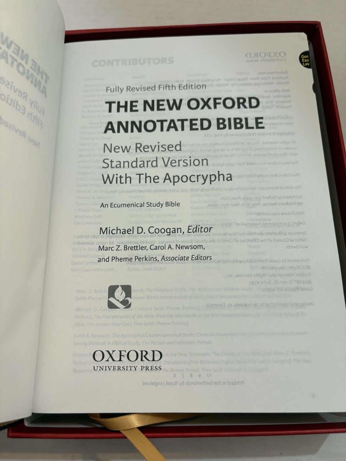 The New Oxford Annotated Bible with Apocrypha: New Revised Standard Version: New